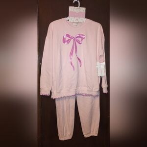 Girls Two Piece Set, Oversized Crew Neck & Jogger, Light Pink With Bow Design